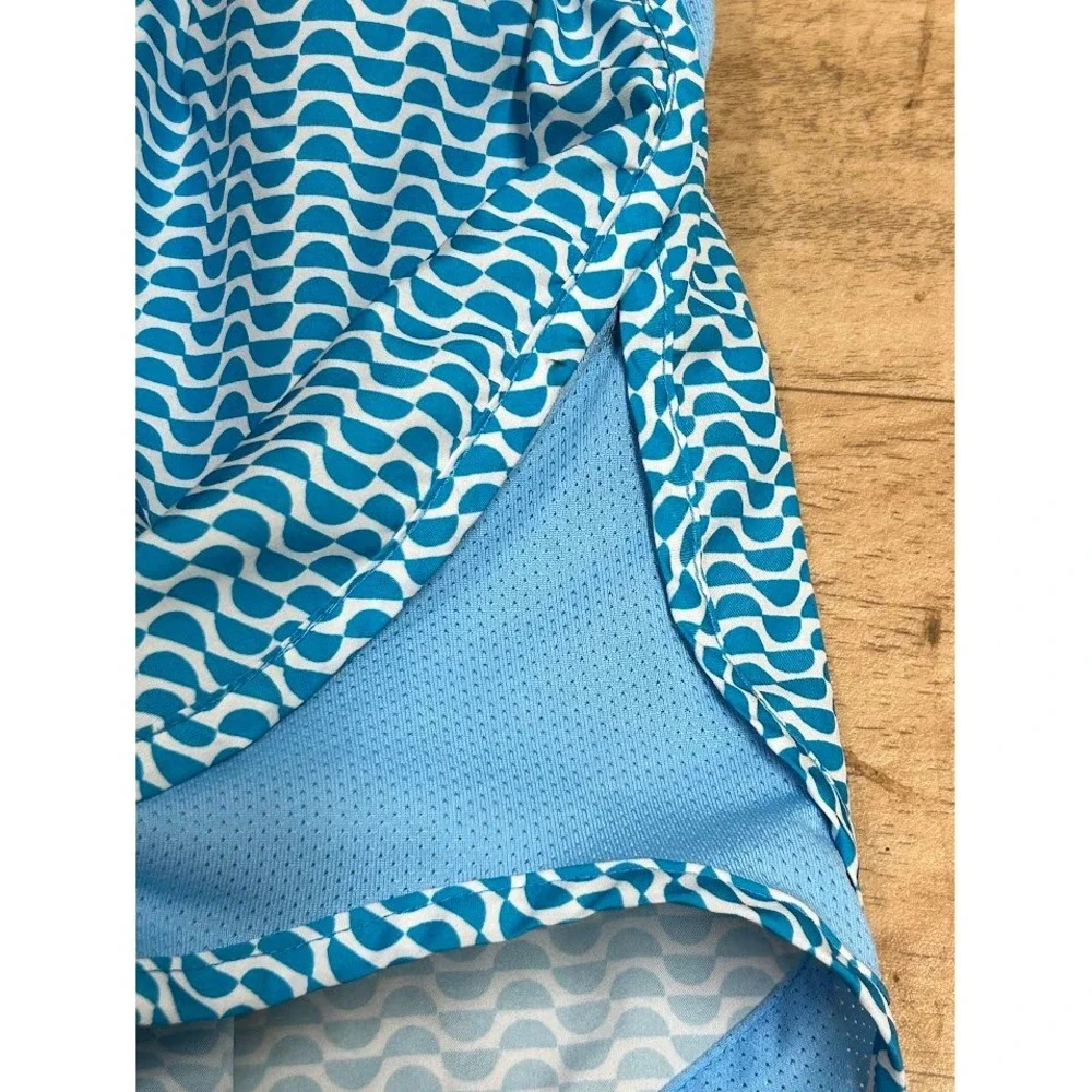 Nike Dri-FIT Womens Blue White Geometric Wave Print Running Shorts Size S